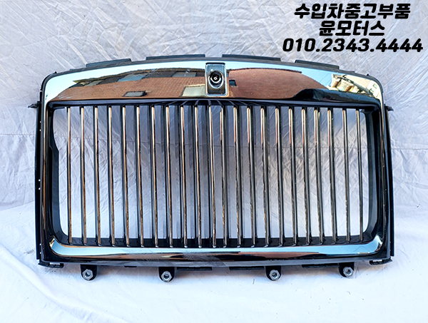 롤스로이스 컬리넌 블랙배지 라지에이터그릴 라디에이터그릴 195193-10 Rolls-Royce Cullinan Black Badge Radiator grille