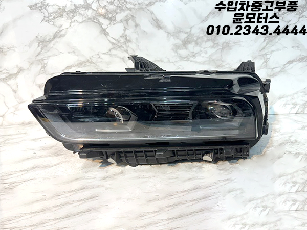 BMW i7 G70 헤드램프 라이트 전조등 5B33F01-01