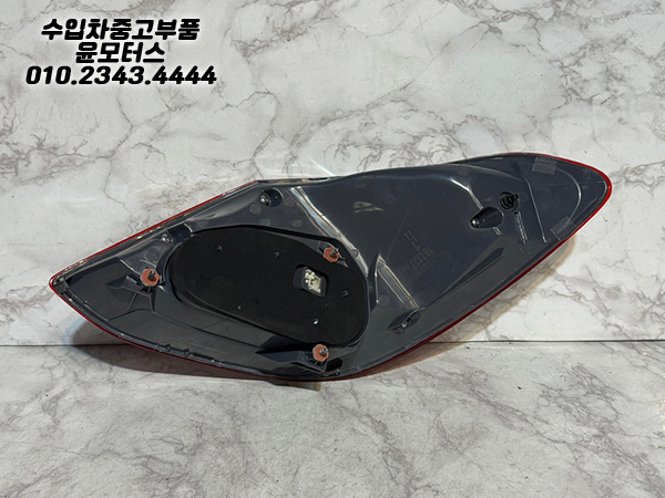 f5b189cc7b503656cc7f88b521b75d11_1786428017_02.jpg