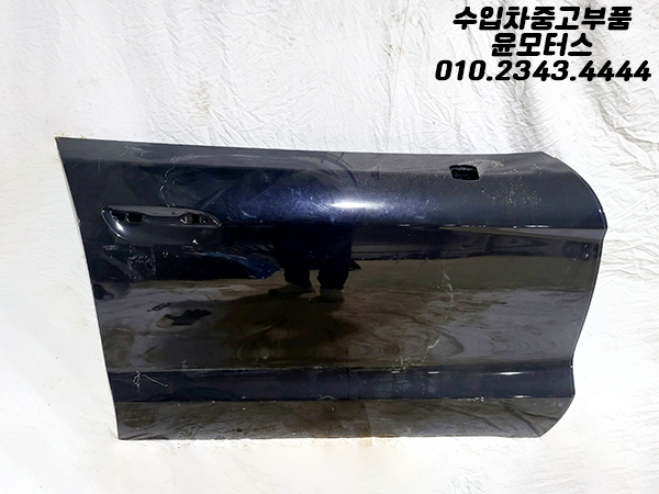포르쉐 타이칸 9J 조수석 도어 문짝