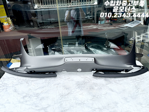 페라리 812 슈퍼패스트 GTS (F152M) 앞범퍼 중앙트림 088098900 범퍼 하단가니시 몰딩 Ferrari 812 Superfast GTS Front Bumper Trim Insert, Front Under Splitter Molding
