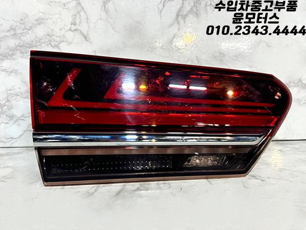렉서스 LS500H 운전석 트렁크등 테일램프