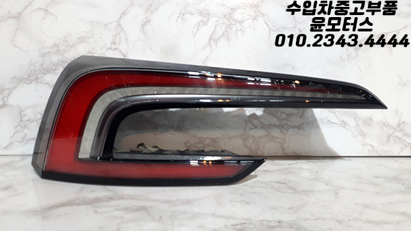 모델3 하이랜드 운전석테일램프 1691498-00-f