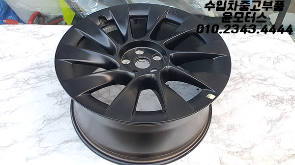 모델y 20인치 8.5j휠 1188223-00-b