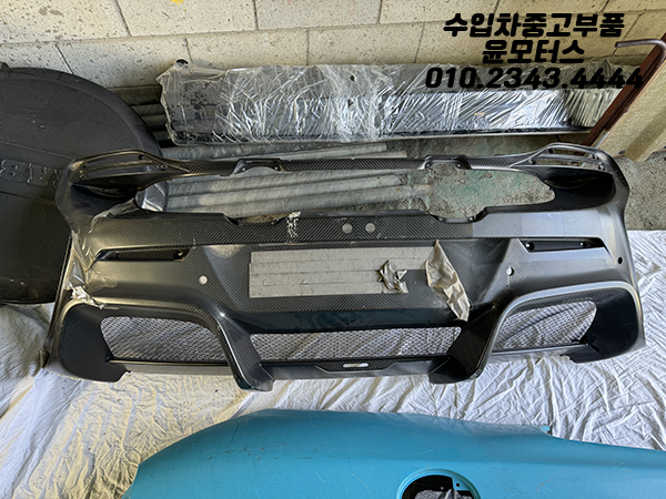 맥라렌 675LT 뒤휀더 뒤범퍼 11A6410RP.01