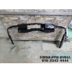 에스컬레이드 뒷범퍼 하단 84733666