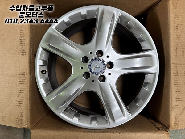 벤츠 ML 164 휠 1644011202 8JX19