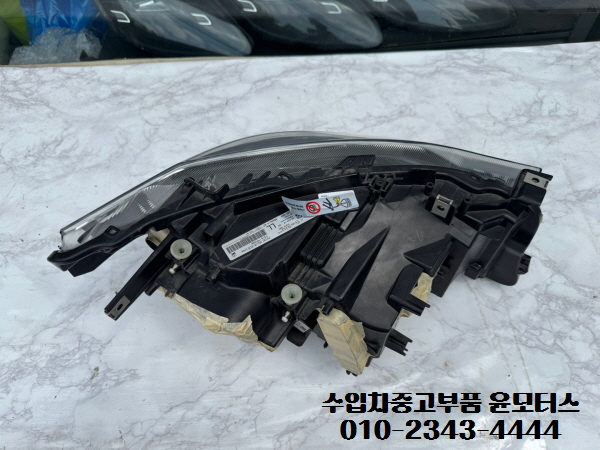 BMW3GT 헤드라이트 731.31.000.00 63.11-7 285 683