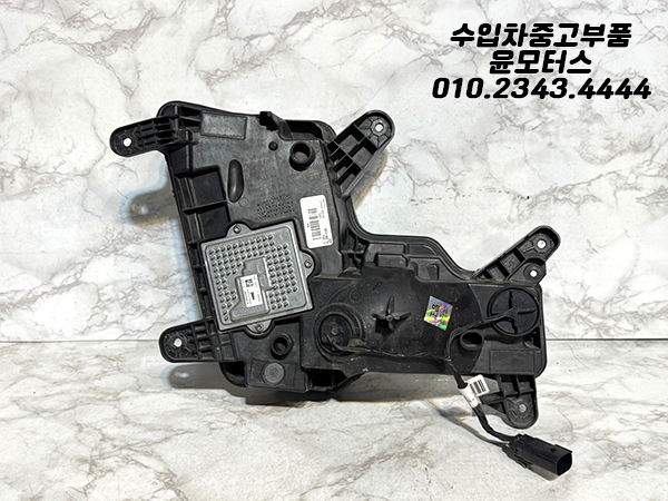캐딜락 에스컬레이드 안개등 (LH) 84018690