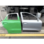 마칸 95b 조수석 앞뒷도어 95B833312A