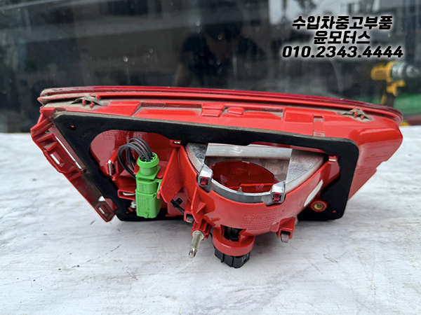 아우디 A6 4g 조수석 트렁크등 4g5945094a