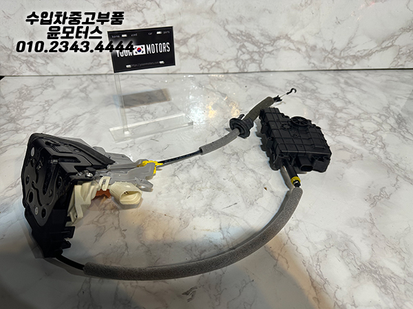 아우디A6 4G 운앞도어락 (사제)