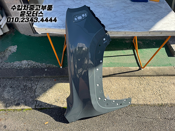 지프 레니게이드 조수석 휀다