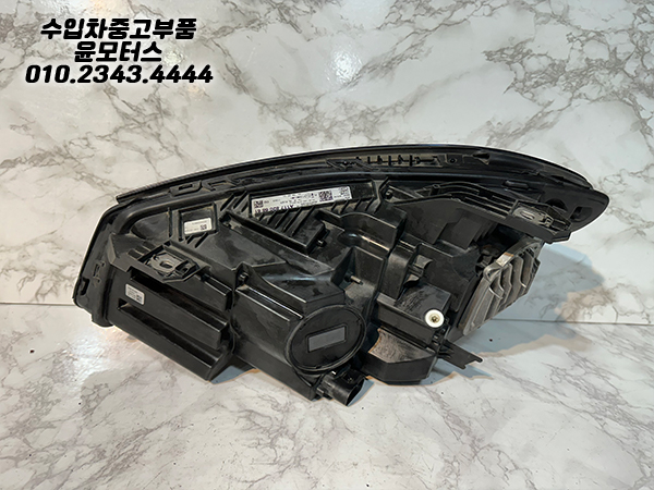 벤츠 GLA 117 후기형 조수석 헤드램프