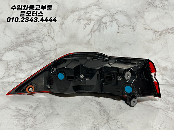 BMW 5시리즈 G60 조수석 테일램프