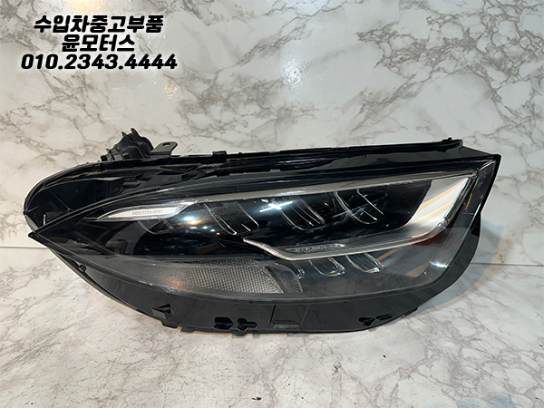 벤츠 CLS 257 조수석 헤드램프