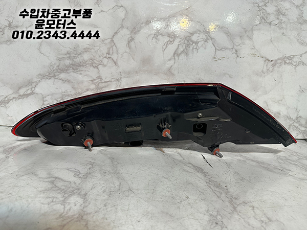 벤츠 C클래스 205 조수석 테일램프