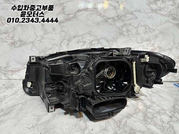 BMW 5시리즈 F10 후기형 조수석헤드램프