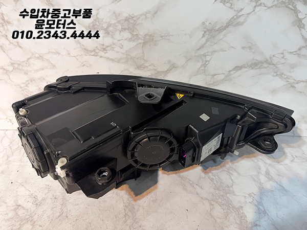 아우디 A3 8V0 운전석 헤드램프