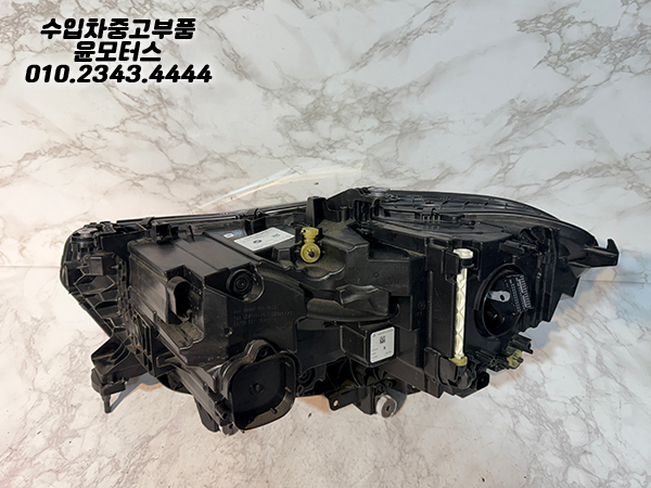 BMW X5 G05 조수석 헤드램프