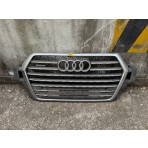 아우디 Q7 4M 라디에이터 그릴