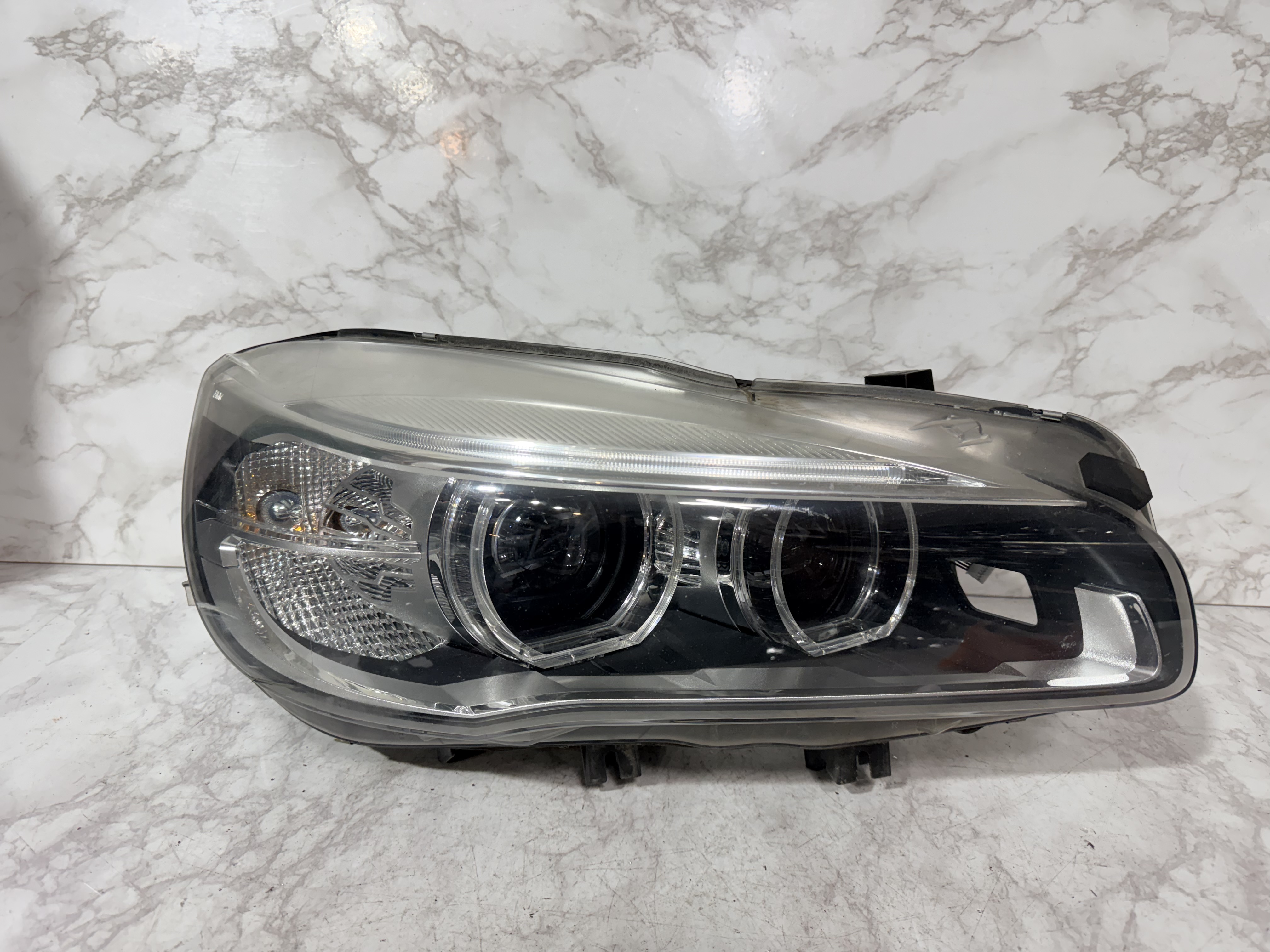 BMW F45 2시리즈 액티브투어러 조수석 헤드라이트