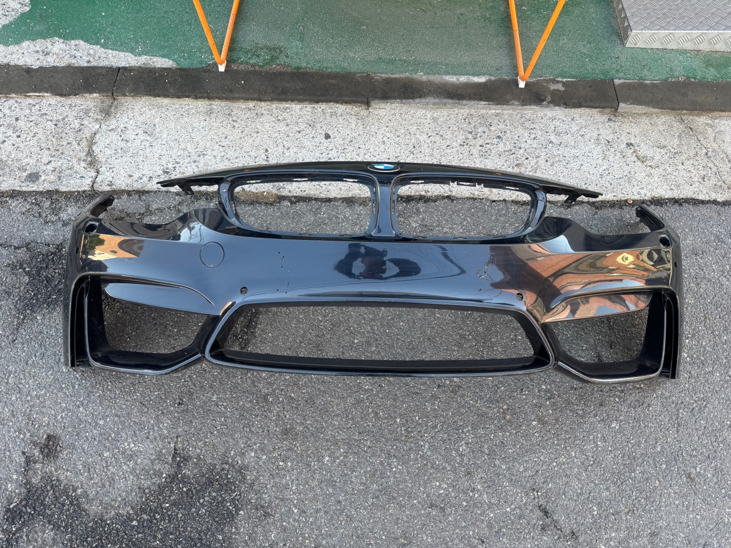 BMW F82 M4 앞범퍼